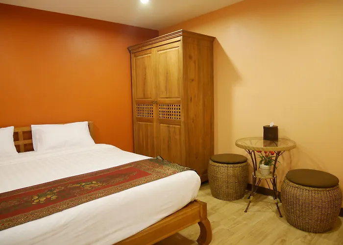 Phaphoom Boutique Hotel 3*