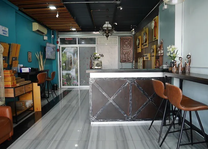 Phaphoom Boutique